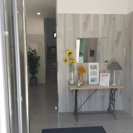 Guest house Stone House, Ocean 3*
